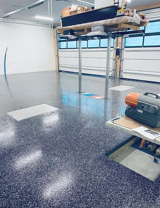 Flake floor i værksted